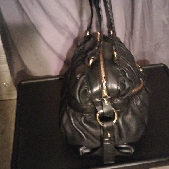 DESMO black glove leather handbag with gold tone hardware. - Picture 6 of 11